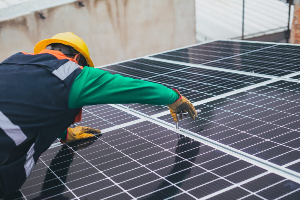 Installation von Photovoltaikmodulen